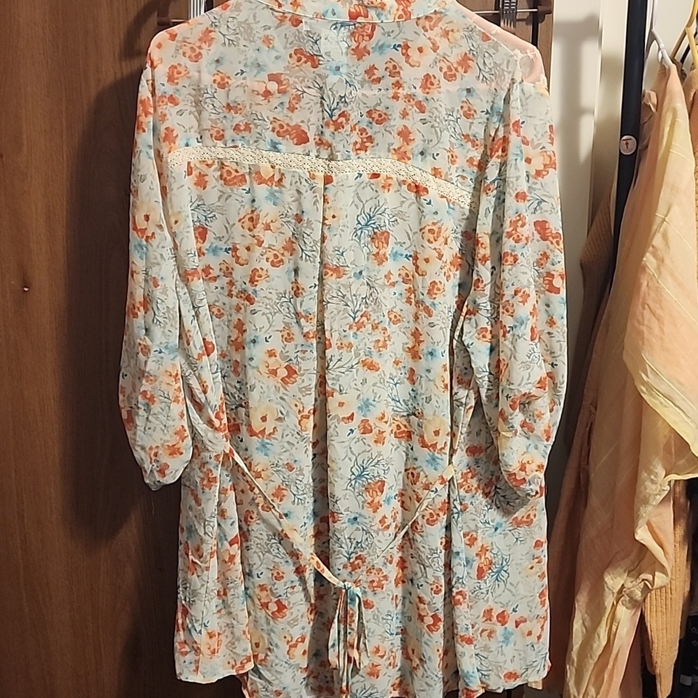 American Rag Blouse NWT 2X Plus Beautiful top ❤️ - Picture 2 of 8